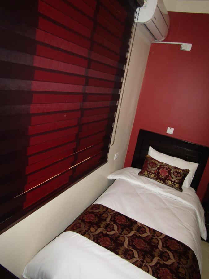 Petra Monastery Tourist Hotel Wadi Musa Extérieur photo